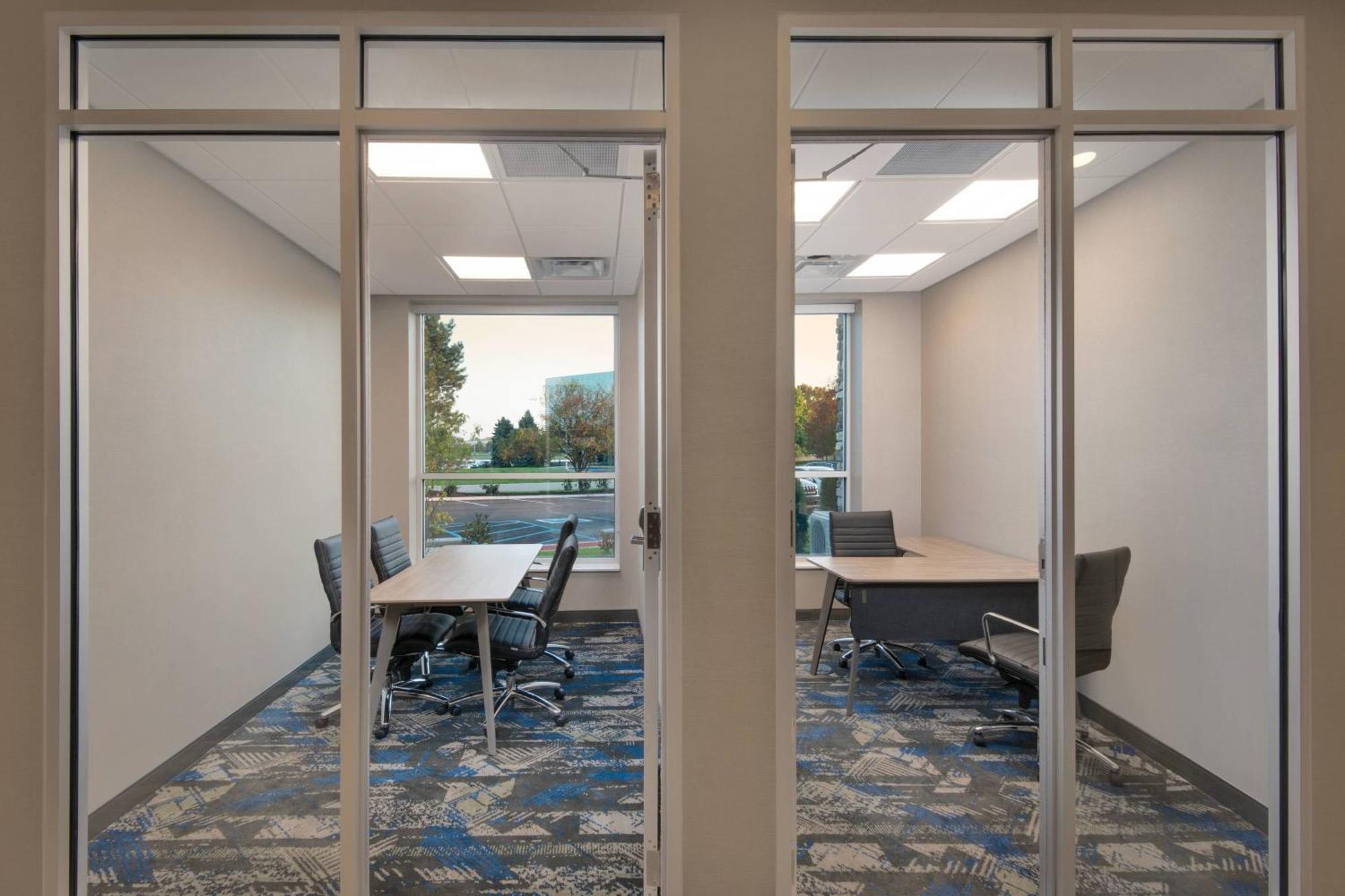Springhill Suites By Marriott Indianapolis Keystone Exterior photo