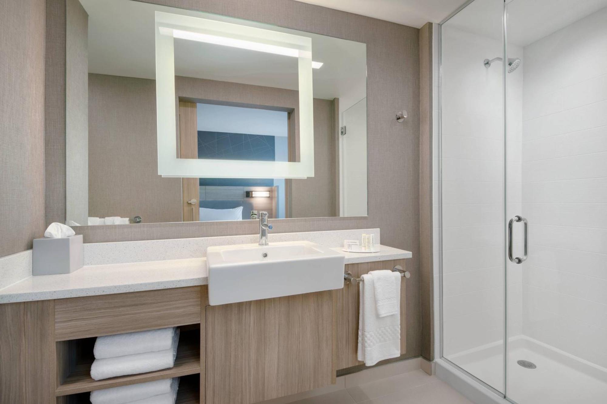 Springhill Suites By Marriott Indianapolis Keystone Exterior photo